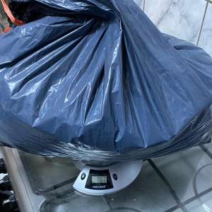 Cetăţean român reținut cu aproximativ 2 kg de canabis