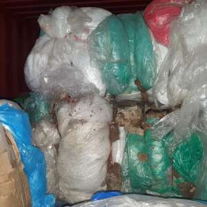 38 de tone de deşeuri plastice descoperite în Portul Constanța