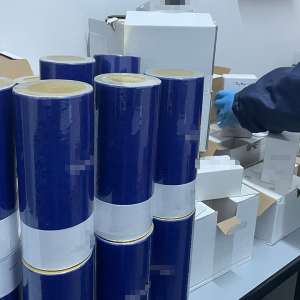 Peste 1.800 de bunuri contrafăcute, achiziționate din Turcia,  descoperite în trei autocare la P.T.F. Giurgiu