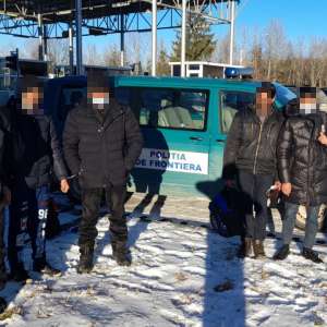 Nouă cetăţeni din Pakistan opriți la frontiera cu Ucraina