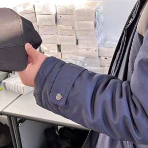 Peste 1.000 de bunuri contrafăcute,  descoperite în două autocare la P.T.F. Giurgiu