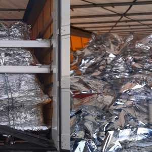 Peste 33 de tone deşeuri din plastic, oprite la P.T.F. Giurgiu