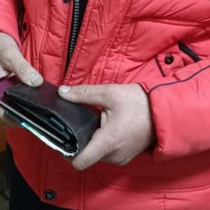 Permise de conducere false, descoperite de poliţiştii de frontieră huşeni