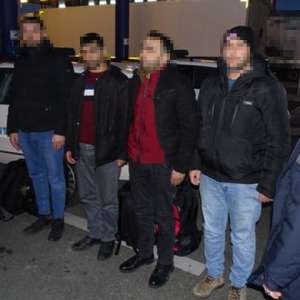 Patru cetățeni turci au plătit unui conațional, câte 500 de euro fiecare, pentru a ajunge în Germania