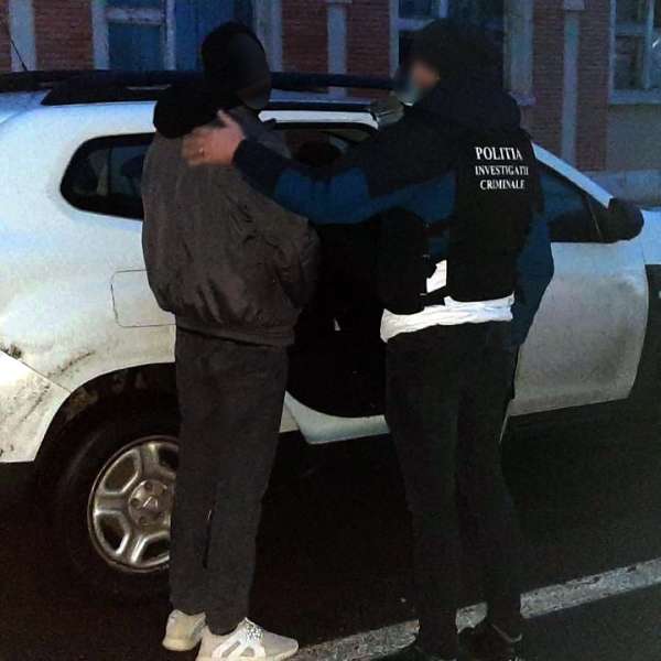 Condamnat pentru trafic de droguri în R. Moldova,  depistat la controlul de frontieră în Albița