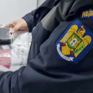 Bunuri în valoare de 80.000 lei, susceptibile a fi contrafăcute, descoperite la PTF Giurgiu