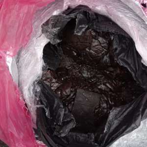 81 kg opiu descoperite ascunse deasupra cabinei unui autocamion, la PTF Calafat