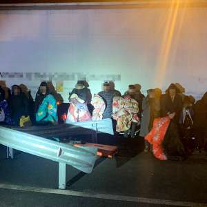 Doisprezece irakieni şi sirieni depistaţi ascunși într-un automarfar la P.T.F. Nădlac II