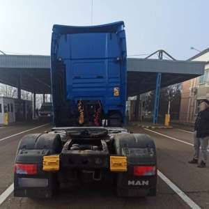 Autocamion în valoare de 150.000 lei, semnalat furat din Belgia, oprit la Albița