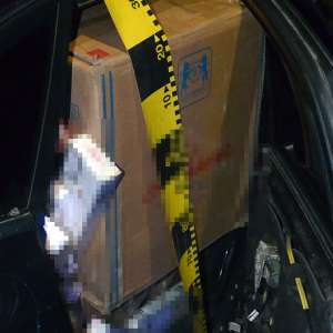 Urmăriri în trafic și peste 12.000 pachete cu țigări de contrabandă confiscate la frontiera de nord