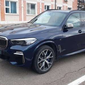 Autoturism de lux, căutat de autorităţile din Italia, descoperit la Albița