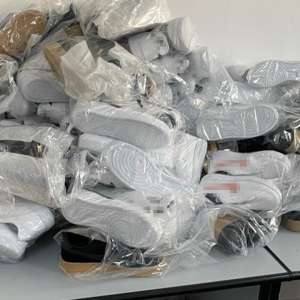 Tânăr român, cercetat pentru punerea în circulație a unor produse contrafăcute