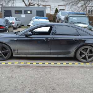 Autoturism căutat de autorităţile din Marea Britanie, descoperit la Iaşi