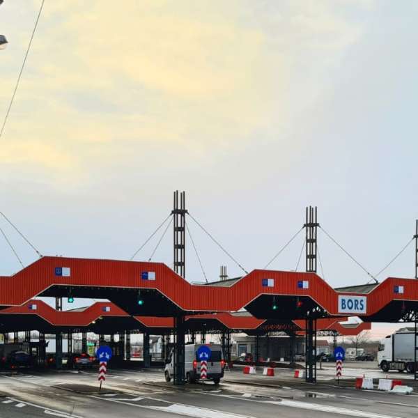 Măsuri de fluidizare a traficului la graniţa cu Ungaria