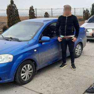 Patru permise de conducere false descoperite la controlul de frontieră