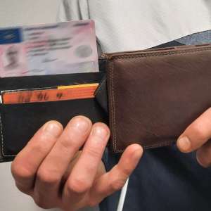 Patru permise de conducere false descoperite la controlul de frontieră