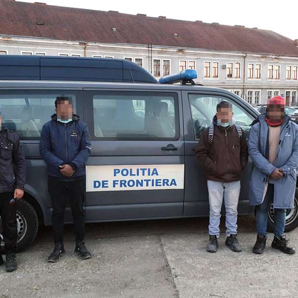 Patru cetăţeni din Bangladesh au încercat să treacă ilegal frontiera în Ungaria