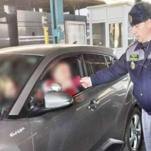 Depistat la controlul de frontieră cu un autoturism fără drept de circulaţie