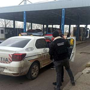 Urmărit internaţional de două zile, descoperit în Albița