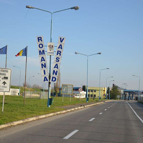 Cetățean român depistat la volanul unui autoturism cu permis de conducere fals