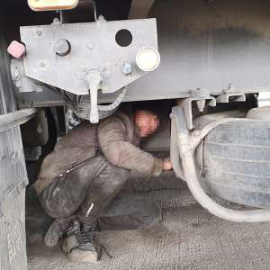 Doi cetățeni afgani care intenționau să ajungă ilegal în Franța,  depistați în PTF Giurgiu