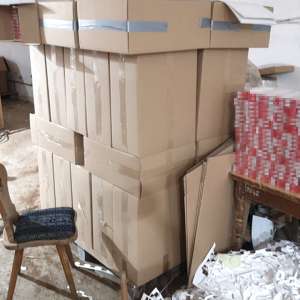 Fabrică ilegală de țigarete, descoperită în Neamț