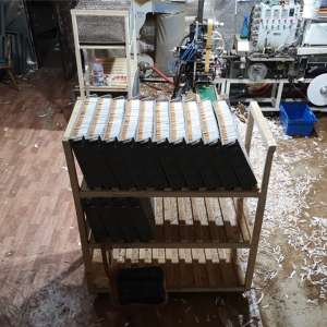 Fabrică ilegală de țigarete, descoperită în Neamț