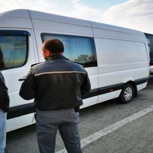 Depistat la volan, cu permis de conducere necorespunzător