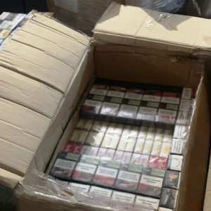 Ţigări de contrabandă descoperite într-un autocar cu destinația Franța