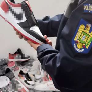 Bunuri contrafăcute, în valoare de 23.500 lei, descoperite în P.T.F Giurgiu