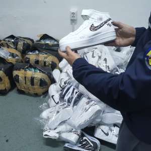 Bunuri contrafăcute, în valoare de peste 145.000 lei,  descoperite în P.T.F Giurgiu