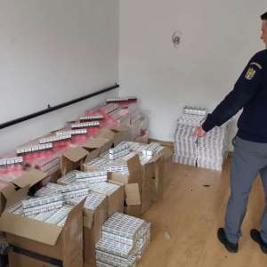 Țigări în valoare de aproximativ 126.000 lei, depistate la frontieră