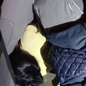 Șapte cetăţeni afro-asiatici, depistaţi ascunși în două mijloace de transport