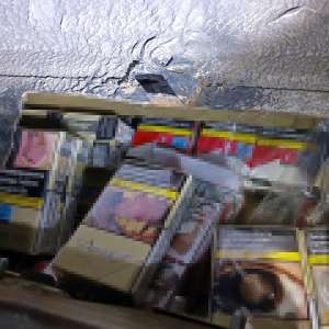 Peste 14.000 țigarete cu timbru bulgăresc ascunse în pragurile și spătarele unui microbuz descoperite la P.T.F. Calafat