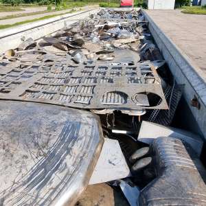 Peste 14 tone de deşeuri metalice, transportate ilegal din Bulgaria, oprite la Giurgiu