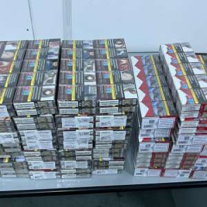 12.800 de țigarete descoperite, ascunse într-un autoturism, de polițiștii de frontieră giurgiuveni