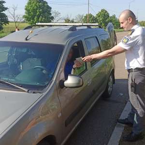 Autoturism cu inspecţie tehnică periodică falsă, depistat în trafic de polițiștii de frontieră
