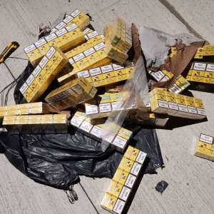 Țigări de contrabandă de aproximativ 86.000 lei confiscate la frontiera de nord
