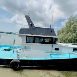 27 de migranți ajutați de două călăuze, cu o ambarcaţiune turcească, descoperiți de polițiștii de frontieră din cadrul Gărzii de Coastă