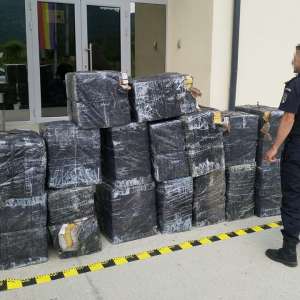 Țigări în valoare de aproximativ 216.000 lei confiscate la frontiera de nord