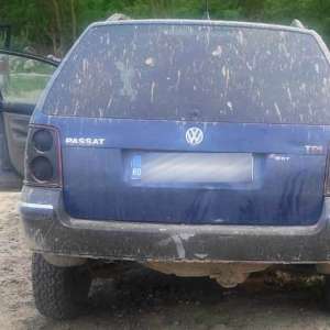 Autoturism cu numere false, depistat în trafic