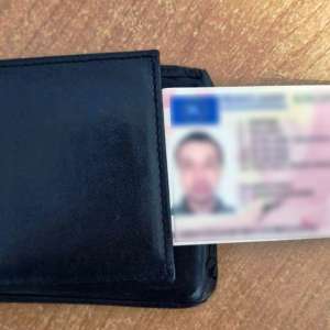 Permis de conducere fals descoperit la controlul de frontieră