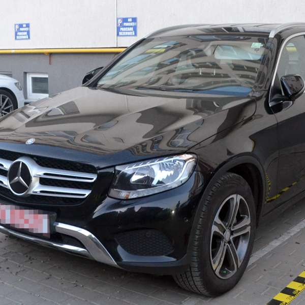 Autoturism de lux în valoare de peste 35.000 de euro semnalat furat din Olanda, depistat de poliţiştii de frontieră suceveni