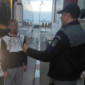 Urmărit de Interpol pentru furt şi tâlhărie, reţinut de poliţiştii de frontieră botoşăneni