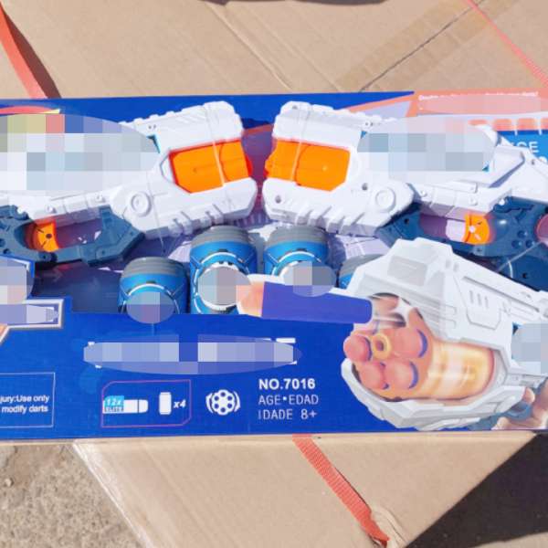 Jucării în valoare de 600.000 lei dacă ar fi fost originale, depistate într-un container în Portul Constanța