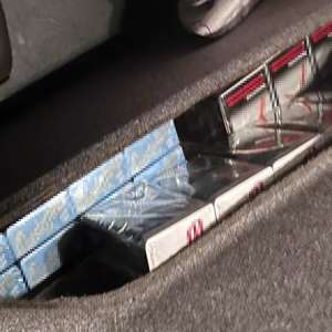 Peste 28.700 țigarete cu timbru fiscal de R. Macedonia de Nord ascunse în cabina unui ansamblu rutier, descoperite la P.T.F. Bechet