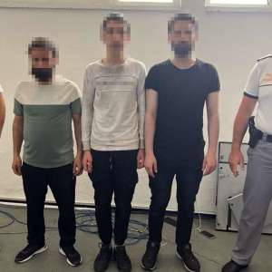 Patru persoane depistate ascunse într-un ansamblu rutier, în P.T.F. Giurgiu