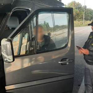 Permise de conducere false, depistate la frontiera de est