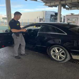 Permis de conducere fals descoperit la controlul de frontieră