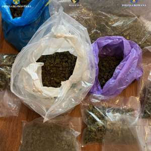 27 de kilograme de cannabis, descoperite de polițiști